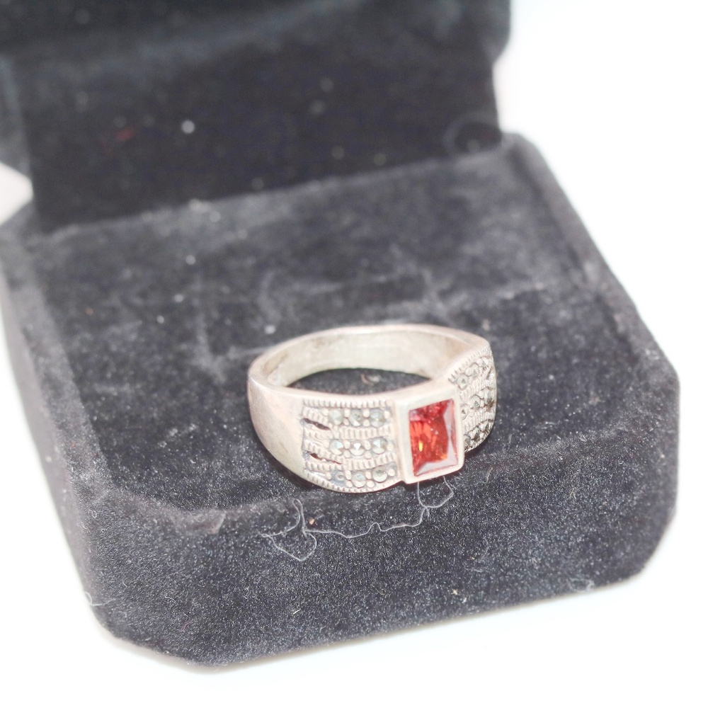 Genuine Sterling Garnet Marcasite Art Deco Ring 5.5